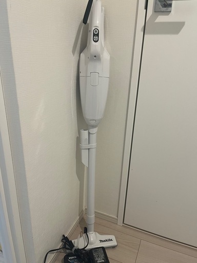（受渡予定者決定済）マキタ 掃除機（紙パック付）