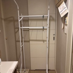 洗濯機のランドリーラックの画像