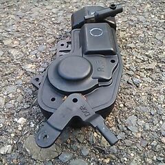 ☆動作確認済☆タント　L350S　右ドアロックアクチュエーターの画像