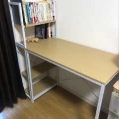 棚付きデスク・椅子セットの画像