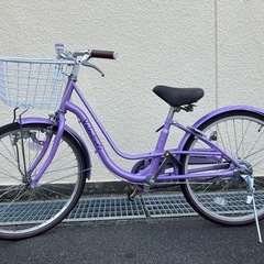 ジュニア自転車　女の子に人気パープル　22インチ　　