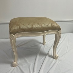 ドレッサー　スツールの画像