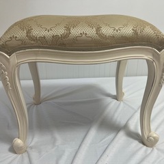 ドレッサー　スツールの画像