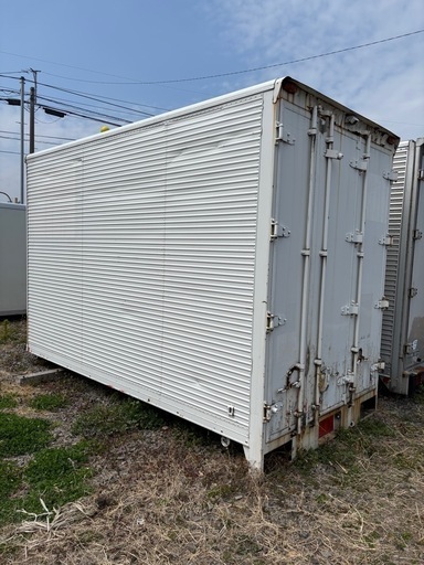 商談中　
トラックコンテナ　バイクガレージ　農業用倉庫　内寸高い