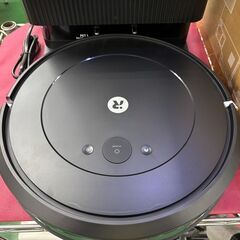 【愛品倶楽部柏店】未使用品 iRobot (アイロボット) 2024年製 ロボット掃除機 Roomba(ルンバ) Y051060 コンボ 2 Essential robot +AutoEmpty 充電ステーションの画像