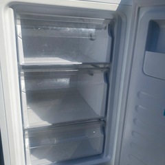 お値下げしました！美品！Haier前開き
冷凍庫（JF-NU82A)の画像