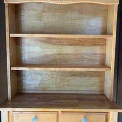 カントリー家具　カップボードの画像
