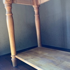 カントリー家具　カップボードの画像