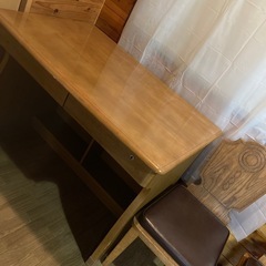 学習机、椅子、収納