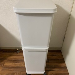 ゴミ箱　60L　上段33L　下段27L　ニトリ　スリム分別ペール2段　　　　 の画像