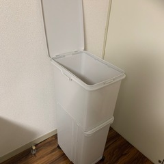 ゴミ箱　60L　上段33L　下段27L　ニトリ　スリム分別ペール2段　　　　 の画像