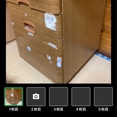 学習机、椅子、収納の画像