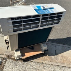 MITSUBISHI　 6畳用　2.2kwエアコン　MSZ-E2221-W 2021年製の画像