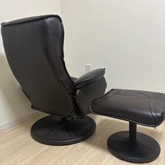 オットマン付リクライニングチェアの画像