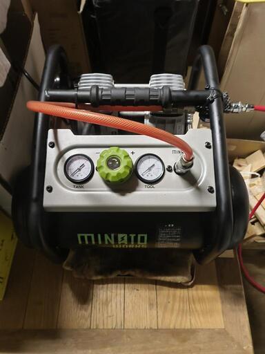 エアコンプレッサー100V_オイルレス 14,200円