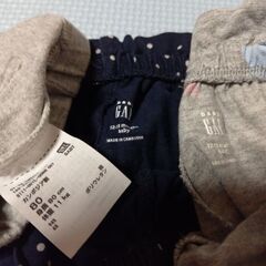 サイズ80　短パン(GAP)　レギンス(UNIQLO)　3点セットの画像