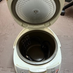 炊飯器の画像