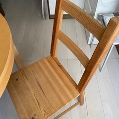 IKEAダイニングテーブル、椅子　3脚約束の方がキャンセルになりましたので約束守れる方よろしくお願いします。 の画像