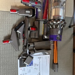 ジャンク扱い　ダイソン掃除機　SV12 サイクロンv10