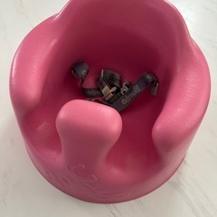Bumbo バンボ グレープ　ベビーシート チェア 安全ベルト付き