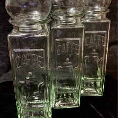 CAFFE エンボスガラス瓶 3個セット高さ約28センチ位の画像