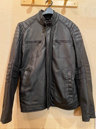 美品ZARAパテッドシングルレザーライダースブラックL