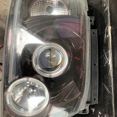 【現金】ハイエース用イカリングヘッドライトの画像