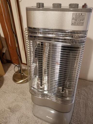【美品】遠赤外線ヒーターダイキン 遠赤外線ヒーター ERFT11NS
