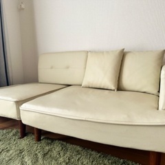 お洒落なオットマン付きソファ💕の画像