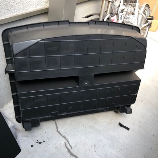 日産リーフ　トランク収納