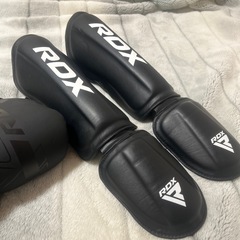 RDX ボクシング グローブ　レガースセットの画像
