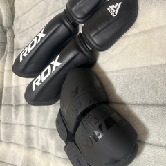 RDX ボクシング グローブ　レガースセットの画像