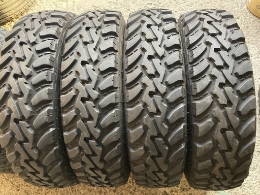 TOYO M/T 195R16C 4本 オプカン 足上げ ダート 山遊び サーフ 泥遊びに 2024年製 9分山