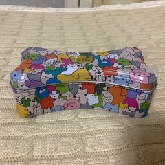 空缶　小物入れ　犬デザイン 骨型缶 円形缶　ワンコいっぱい　2個の画像