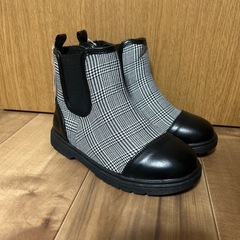 新品‼️未使用ブーツ21㎝