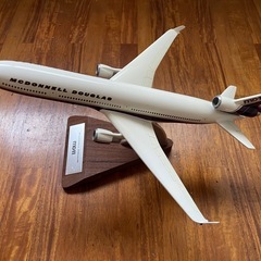【希少品】マクドネル・ダグラス社　模型　MD-11