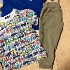 トレーナー120cm半袖Tシャツズボン130cmの画像