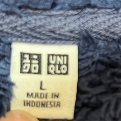 UNIQLO パーカー　紺色　レディース　Mの画像