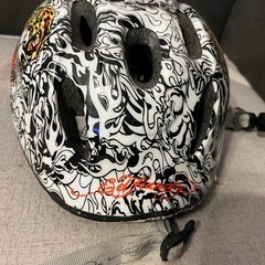 エドハーディ自転車ヘルメットの画像