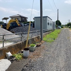 建物解体。残地物片付け。