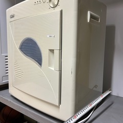 小型電気乾燥機