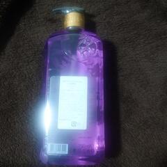 PERFUME JEWELS ビューティ&ケアシャワージェルpure loveピュアラブ750ml
の画像