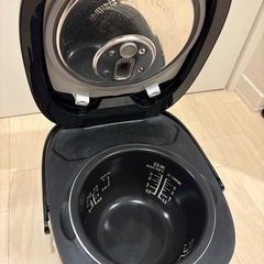 炊飯器の画像