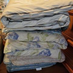 タンス　布団　パイプハンガーの画像