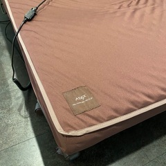 折りたたみ電動ベッド