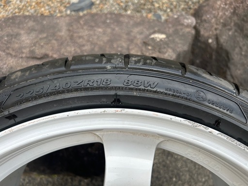 ADVAN TC-3？TC-4？18インチ9.5J +45 114.3 5穴 & KENDA KR20A 225/40/R18 1本のみ