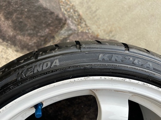 ADVAN TC-3？TC-4？18インチ9.5J +45 114.3 5穴 & KENDA KR20A 225/40/R18 1本のみ