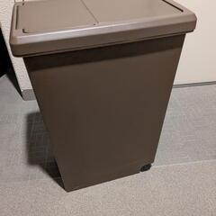 ニトリ　スライドペール30L(BR)の画像