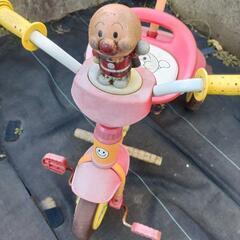 アンパンマンの三輪車の画像