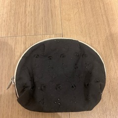 黒レースポーチ